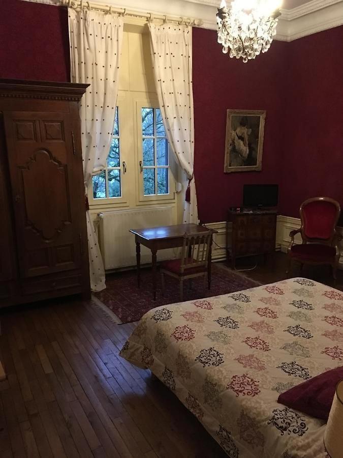 Manoir De La Graviere Bed & Breakfast Mouzon  ภายนอก รูปภาพ