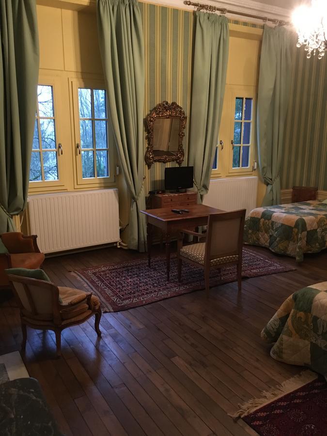 Manoir De La Graviere Bed & Breakfast Mouzon  ภายนอก รูปภาพ